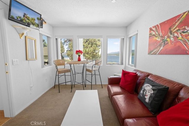 38512 North Shore Drive, Fawnskin, CA 92333