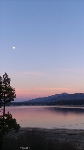 38512 North Shore Drive, Fawnskin, CA 92333