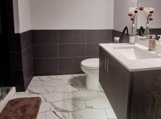 2 Cliveden St 406E, Quincy, MA 02169