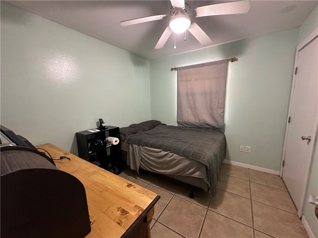1506 Denver St, Portland, TX 78374