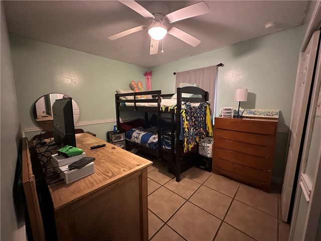 1506 Denver St, Portland, TX 78374
