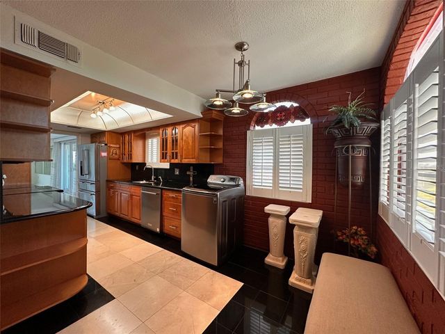 2699 SEVILLE BOULEVARD 701, Clearwater, FL 33764