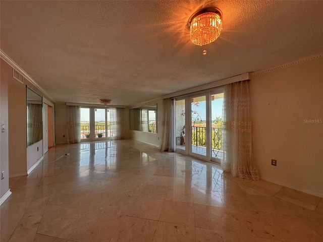 2699 SEVILLE BOULEVARD 701, Clearwater, FL 33764