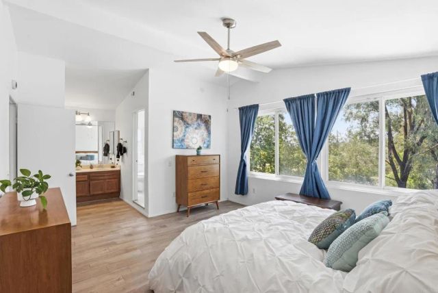 2201 Amber Lane, Escondido, CA 92026