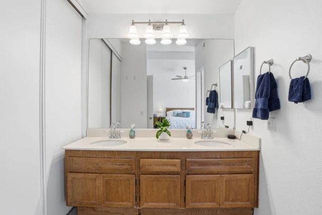 2201 Amber Lane, Escondido, CA 92026