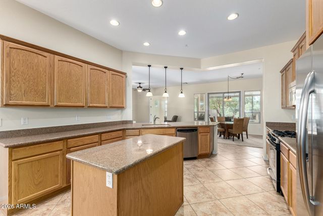 12887 W FETLOCK Trail, Peoria, AZ 85383