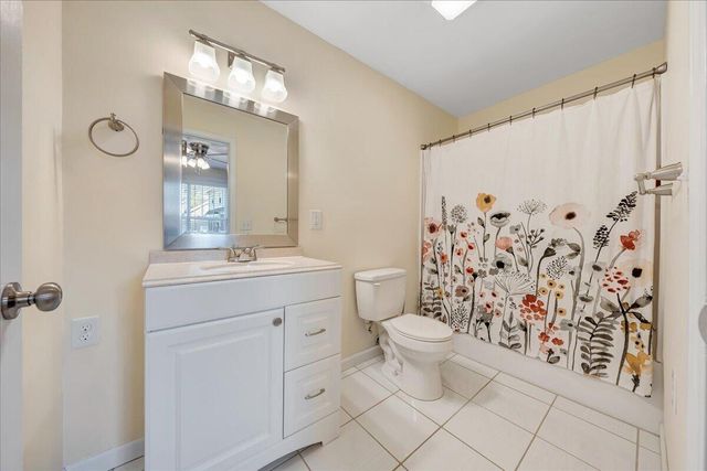 1819 Maiden LN, Roanoke, VA 24015