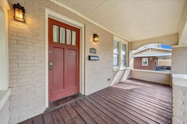 1819 Maiden LN, Roanoke, VA 24015