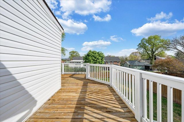 1819 Maiden LN, Roanoke, VA 24015