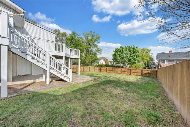 1819 Maiden LN, Roanoke, VA 24015
