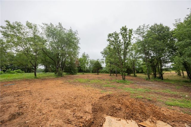 13025 Wallys Way, Siloam Springs, AR 72734