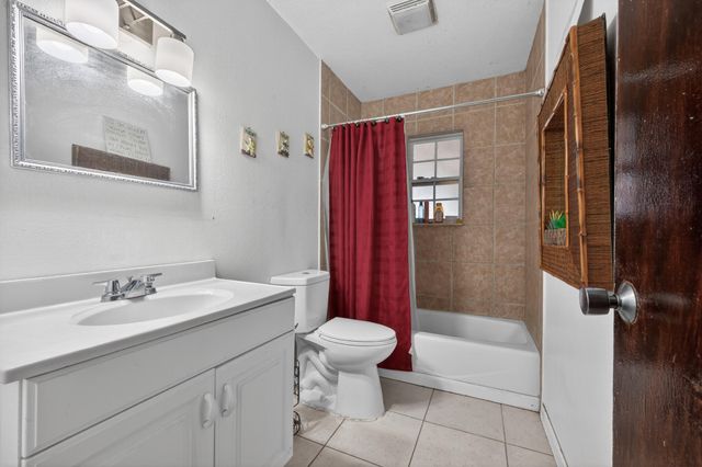 817 NE 20th Street, Belle Glade, FL 33430