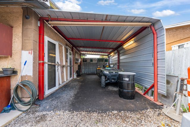 817 NE 20th Street, Belle Glade, FL 33430