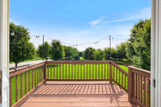 391 Copper Springs Lane, Elgin, IL 60124