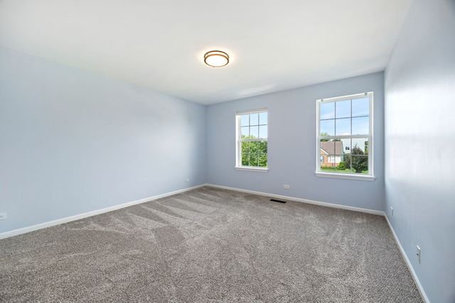 391 Copper Springs Lane, Elgin, IL 60124