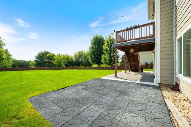 391 Copper Springs Lane, Elgin, IL 60124