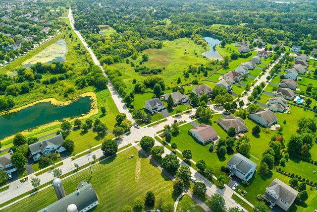 391 Copper Springs Lane, Elgin, IL 60124