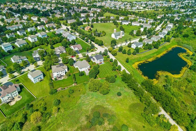 391 Copper Springs Lane, Elgin, IL 60124