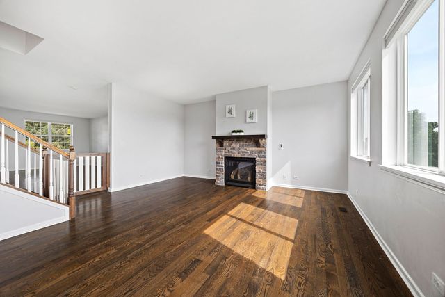 391 Copper Springs Lane, Elgin, IL 60124