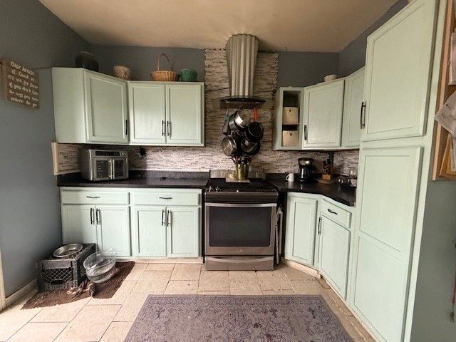 637 PENNSYLVANIA AVE, Elmira City, NY 14904