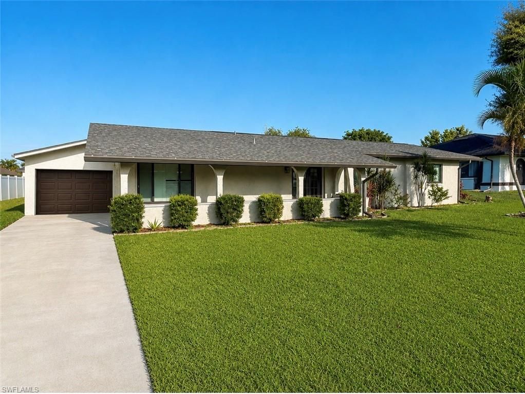 4233 SW 1ST AVE, CAPE CORAL, FL 33914 — exterior