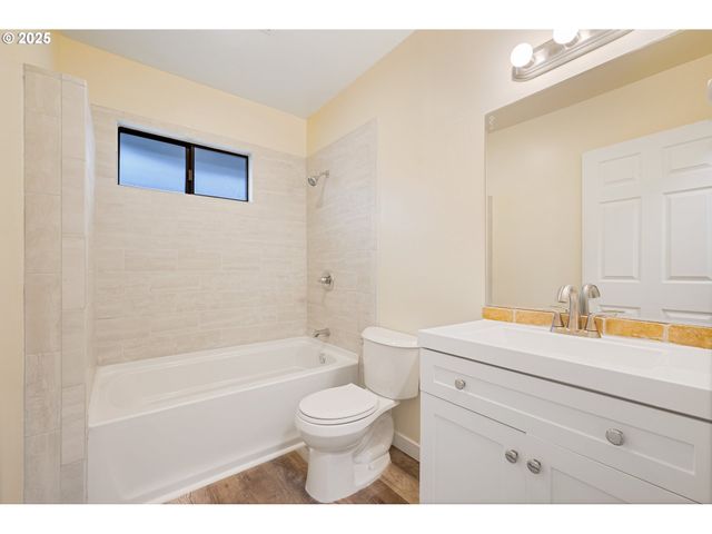 1531 NICHOLS Blvd, Longview, WA 98632