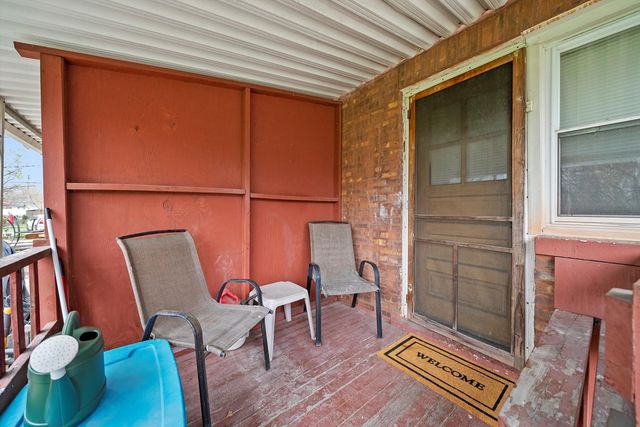 429 Geneva Avenue, Bellwood, IL 60104