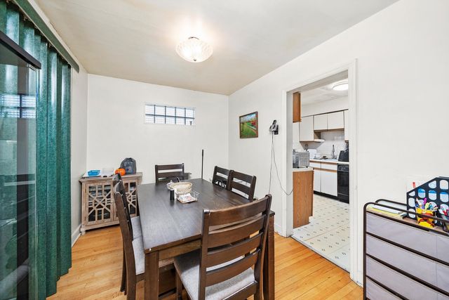 429 Geneva Avenue, Bellwood, IL 60104