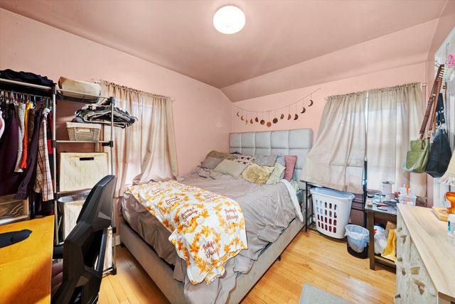 429 Geneva Avenue, Bellwood, IL 60104