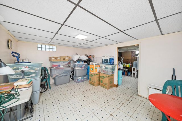 429 Geneva Avenue, Bellwood, IL 60104