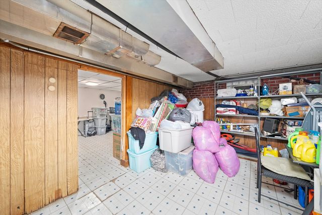 429 Geneva Avenue, Bellwood, IL 60104