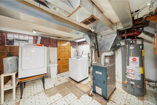 429 Geneva Avenue, Bellwood, IL 60104