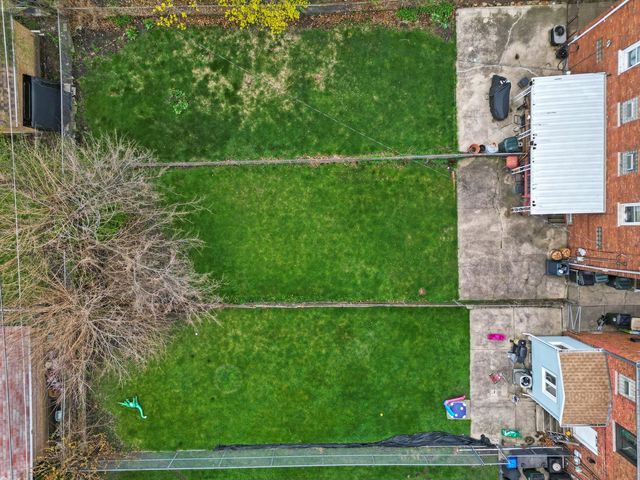 429 Geneva Avenue, Bellwood, IL 60104