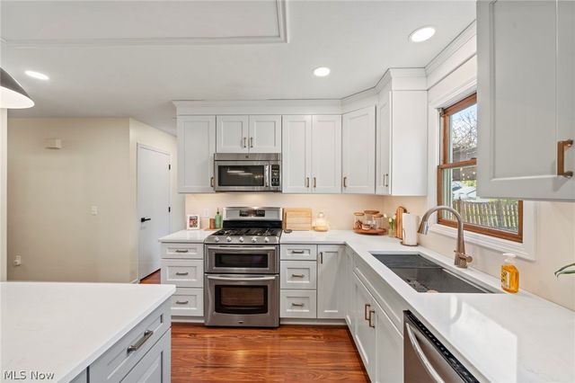 5130 Crimson King Court, Medina, OH 44256