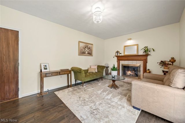 5130 Crimson King Court, Medina, OH 44256
