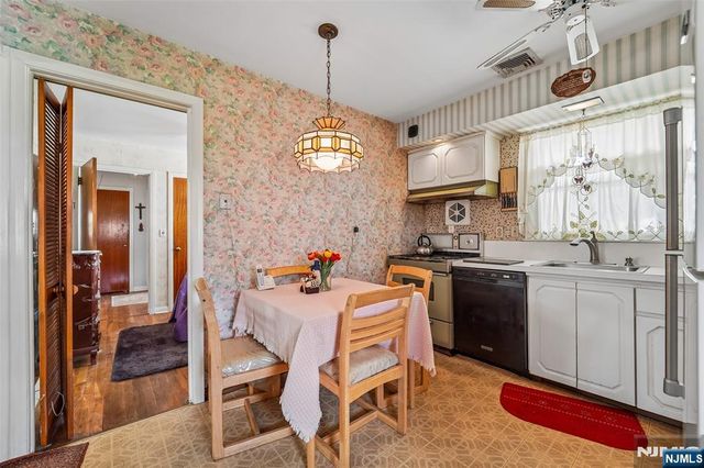 193 Homestead Road, Paramus, NJ 07652