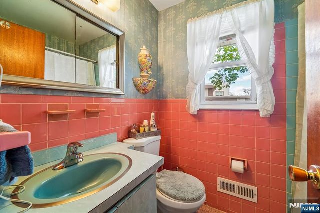 193 Homestead Road, Paramus, NJ 07652