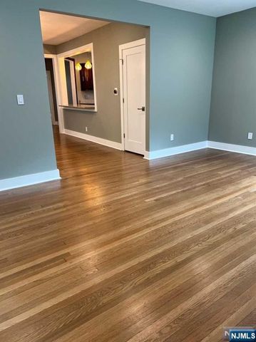 156 Washington Place, Ridgewood, NJ 07450