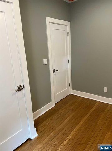 156 Washington Place, Ridgewood, NJ 07450