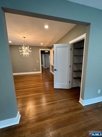 156 Washington Place, Ridgewood, NJ 07450