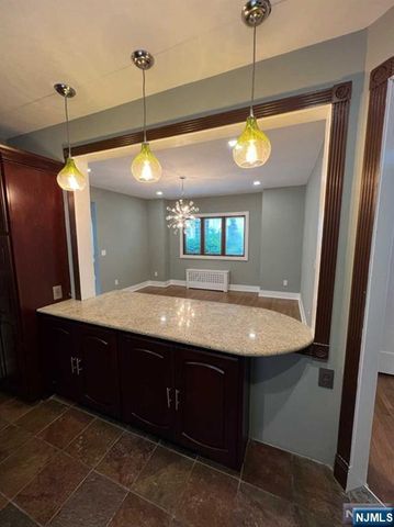 156 Washington Place, Ridgewood, NJ 07450