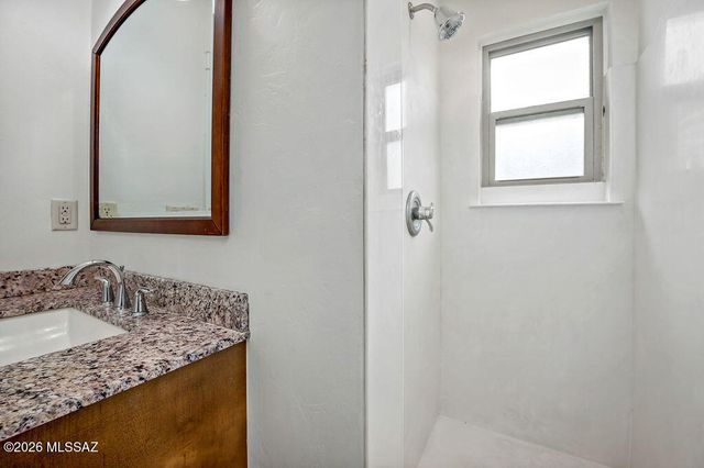 1121 E 9th Street, Tucson, AZ 85719