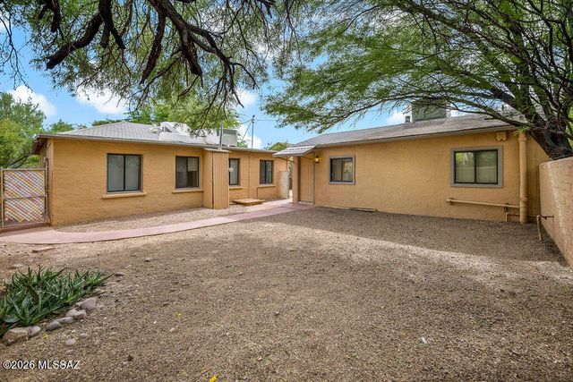 1121 E 9th Street, Tucson, AZ 85719