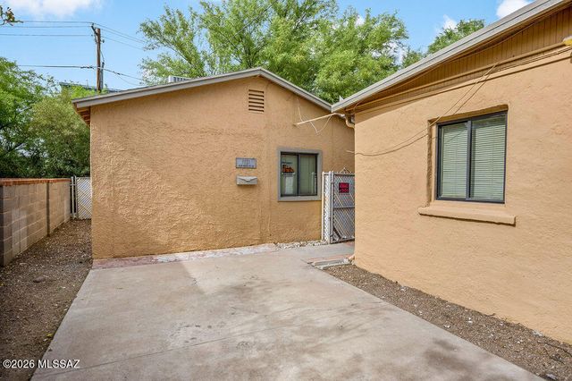 1121 E 9th Street, Tucson, AZ 85719