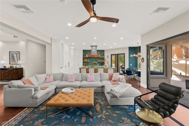 9204 White Tail Drive, Las Vegas, NV 89134