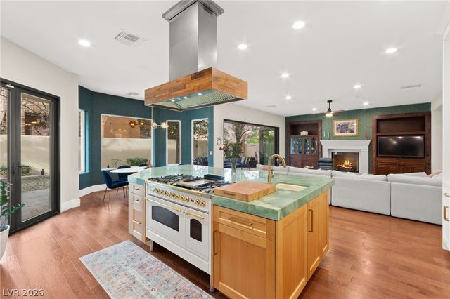 9204 White Tail Drive, Las Vegas, NV 89134