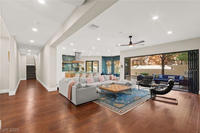 9204 White Tail Drive, Las Vegas, NV 89134