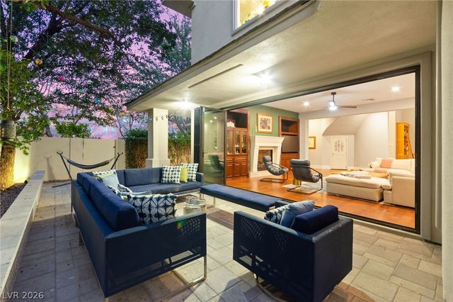 9204 White Tail Drive, Las Vegas, NV 89134