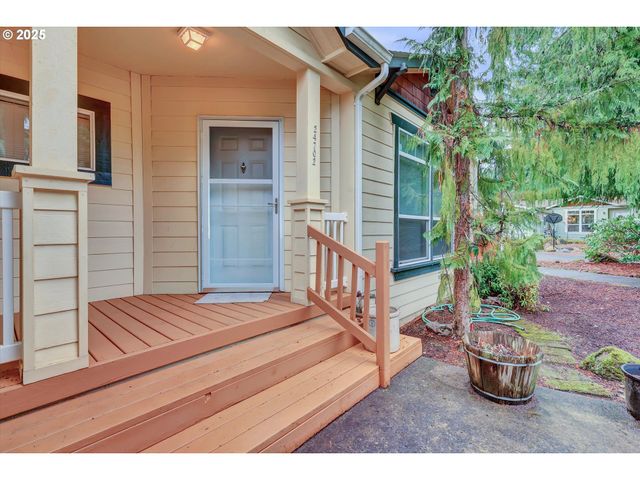 24702 E CEDAR HILL Ter, Welches, OR 97067