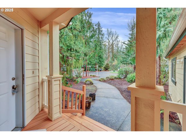 24702 E CEDAR HILL Ter, Welches, OR 97067